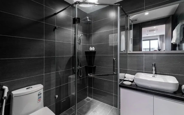 Luxe Paradise Suites Hotel  To Ngoc Van