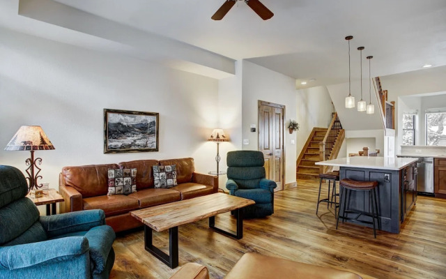 Village Point 308