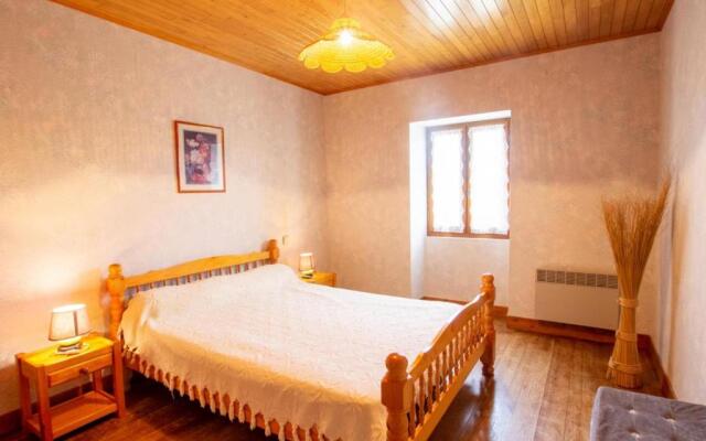 Gîte Saint-Crépin-et-Carlucet, 5 pièces, 12 personnes - FR-1-616-108