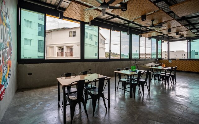 Patong Poshtel - Adults Only - Hostel