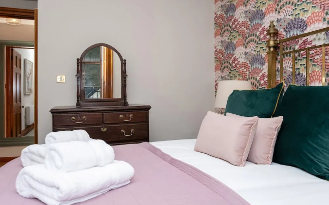 Watermouth Castle, Bassett Apartment