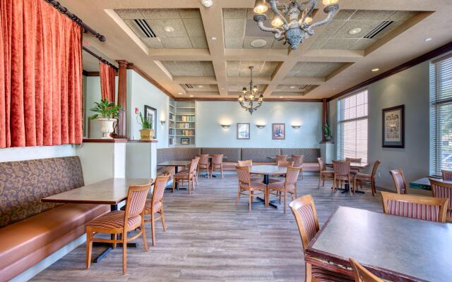 Holiday Inn Hotel & Suites Madison West - Middleton by IHG