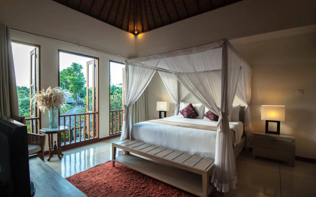 Arwana Estate