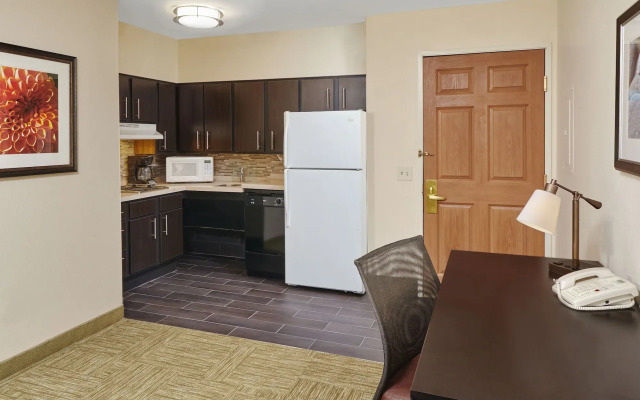 Staybridge Suites Chicago - Glenview by IHG