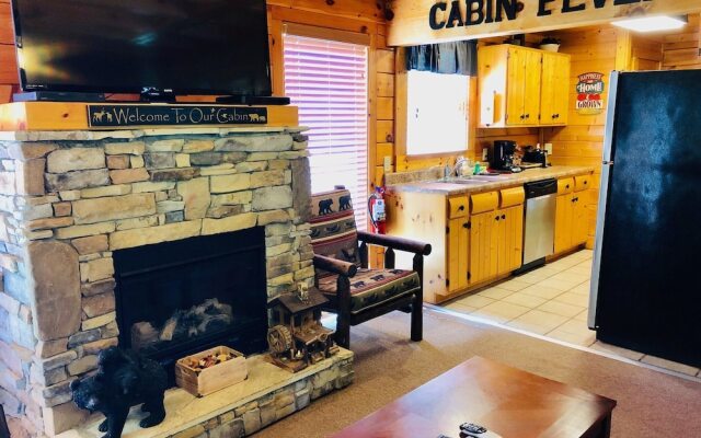 Creekside Dreams - One Bedroom Cabin