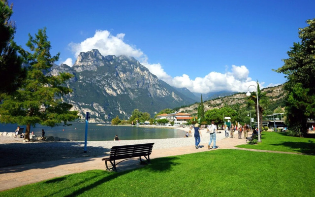 Sole E Lago