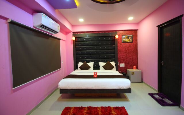 OYO 9240 Hotel Crystal Inn