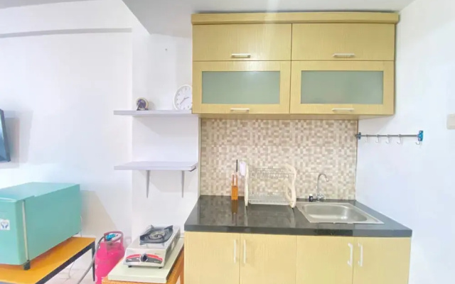 Spacious Studio Room with Sofa Bed at Emerald Towers Apartment