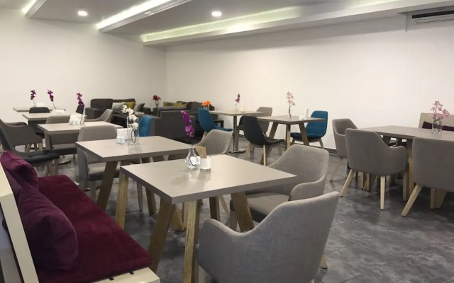 Byblostar Hotel