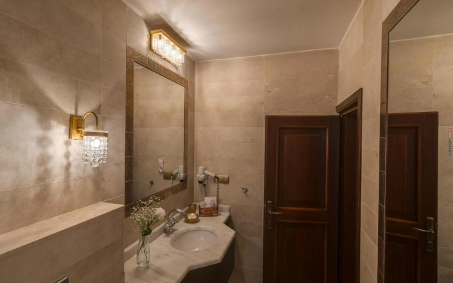 Tuvana Hotel - Special Class