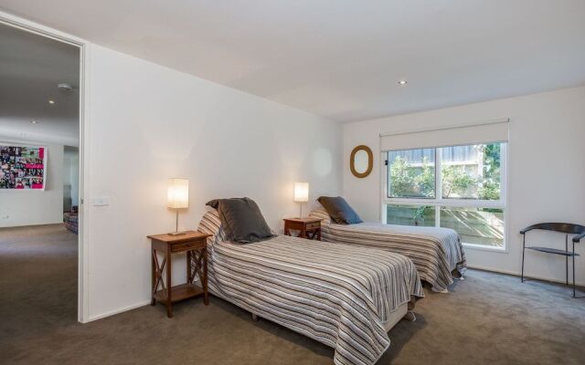 Portsea Place