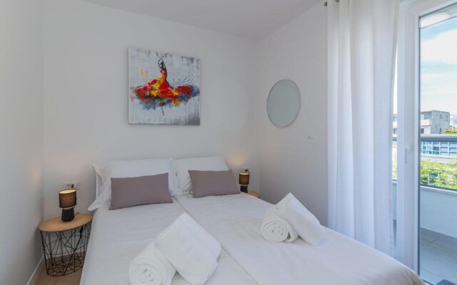 Awesome apartment in Split with WiFi and 2 Bedrooms