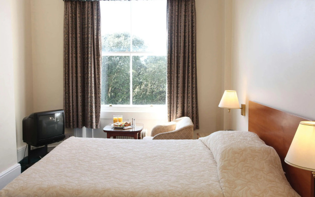 Clifton Hotel