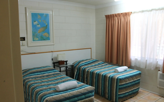 Oasis Inn Cairns