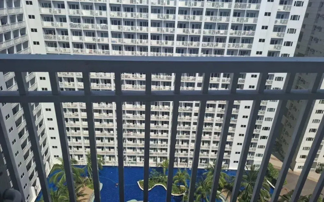 Shore 1 Tower A Unit 1825