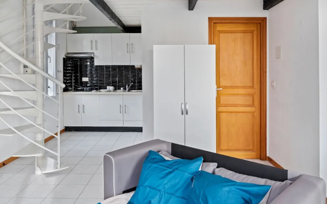 Alluring Holiday Home in Magagnosc With Balcony