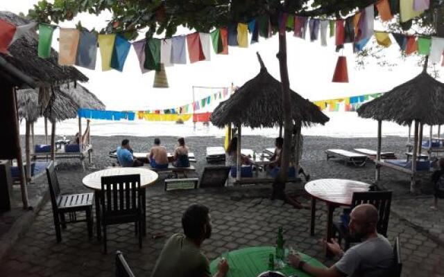 Barracuda Beach Bungalows