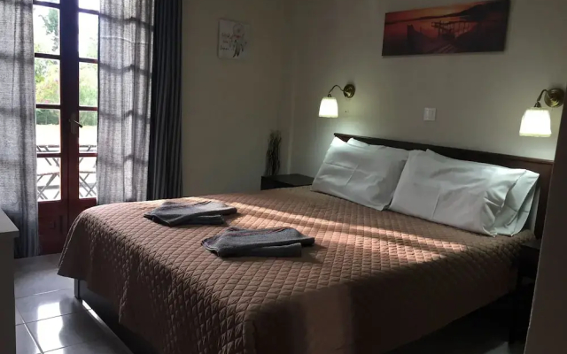 Alexander Apartments