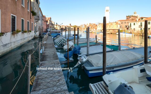 TERRACE!, TERRACE 360' STYLISH, 3bed, aircond wifi