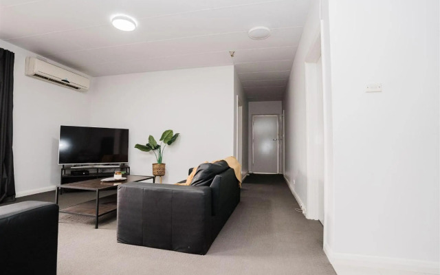 Hurley's Bar & Bistro