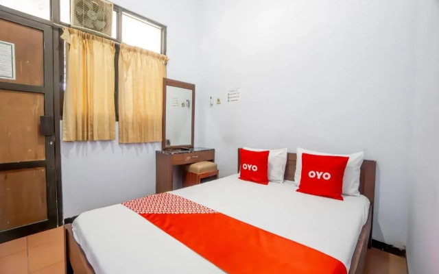 Hotel O Central Madiun Near Stasiun Kota Madiun