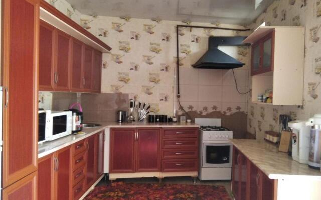 Guest House Art Postindoz