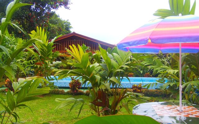 Hotel Heliconias Nature Inn & Hot Springs