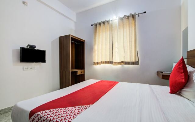 Varcity Comforts by OYO Rooms