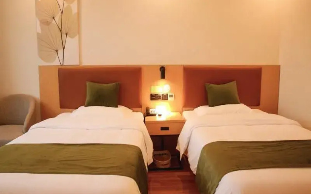 GreenTree Inn Anqing Huaining County Wanhe Road Express Hotel
