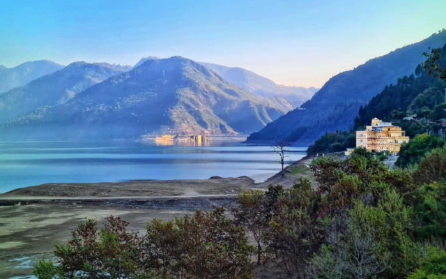 Hotel Le ROI Lake View koti