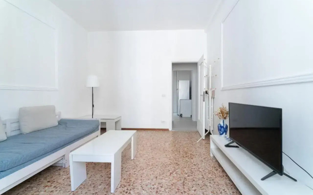 Spacious Apartment - 4 Bedrooms and 3 Bathrooms