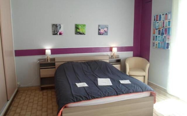 Appartement Balaruc-les-Bains, 2 pièces, 4 personnes - FR-1-503-122