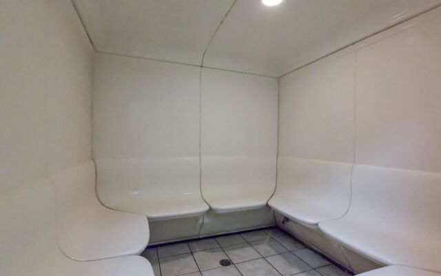 Seaside Beach and Raquet 4710