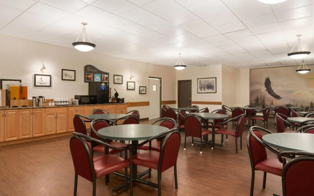 High Prairie Inn