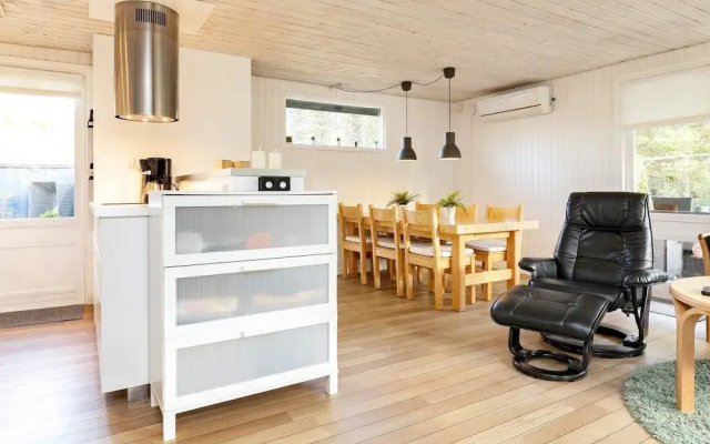 6 Person Holiday Home in Blokhus