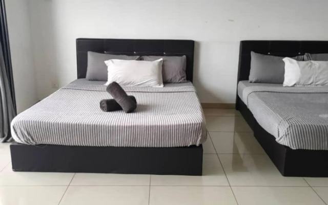Happy Holiday Suite @ I-City