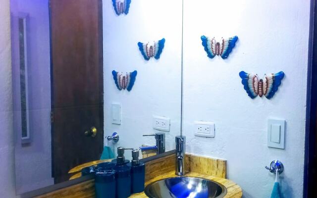 Comfort Relaxing In Blue. San Antonio