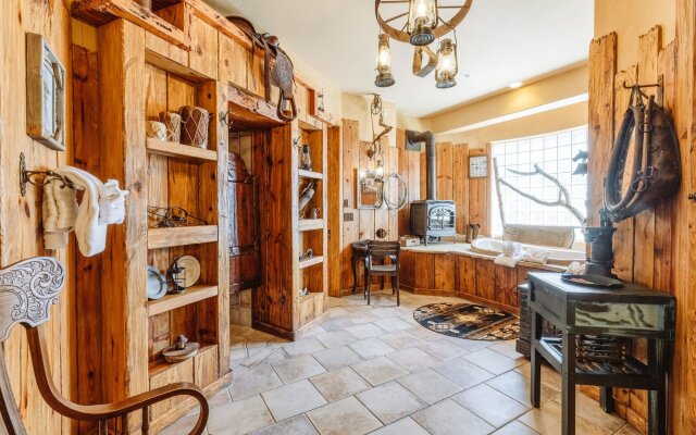 Adobe Grand Villas