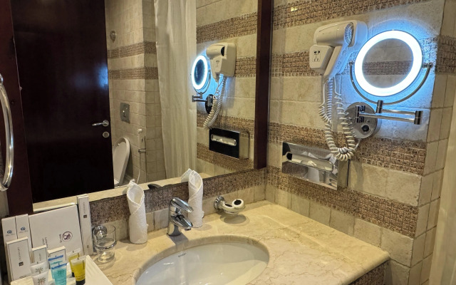Al Safwah Hotel Tower 3