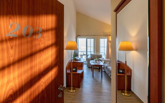 Sur la Mer - Pension & Restaurant