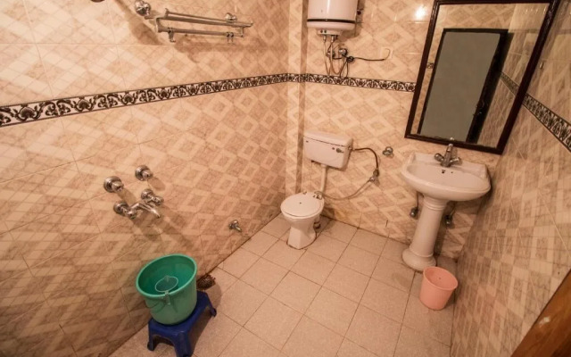 WOWSTAYZ Hotel Sahiwa