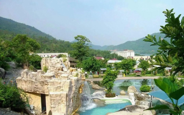 Yangchun Chundu Hot Spring Resort