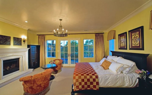 Villa Arden Hills