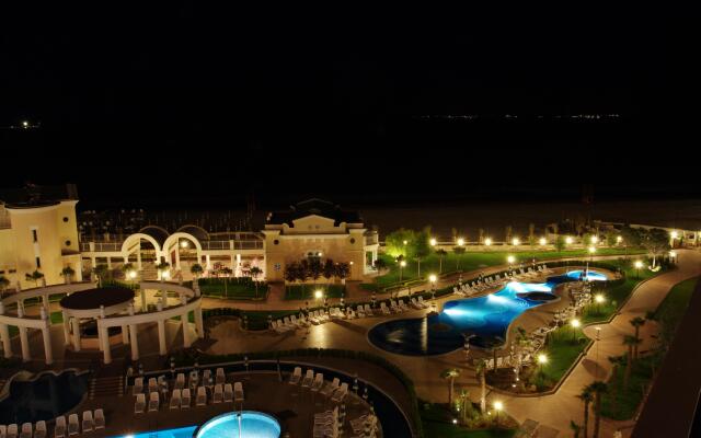 Sunset Resort