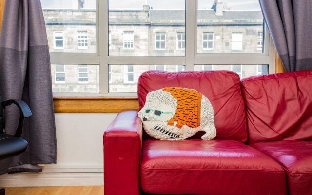 Two Bedroom Flat in Edinburgh