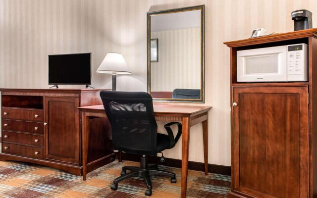 Quality Inn & Suites Miamisburg - Dayton South