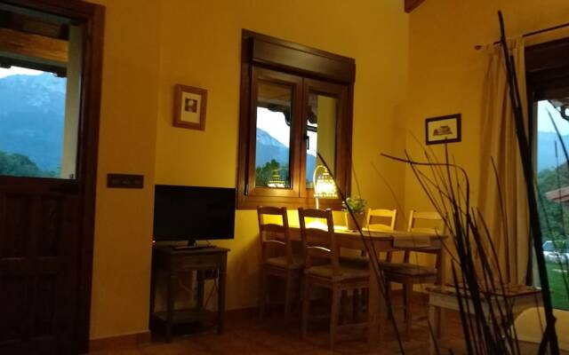 Casas Rurales Entrecastaños