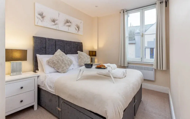 Worcester City Centre Apartment - 2 Bedrooms