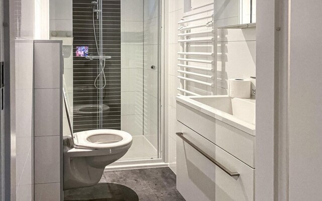 Stunning Home in Breukelen With Wifi and 2 Bedrooms