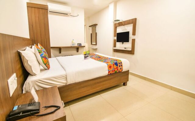 FabHotel Delma Porur